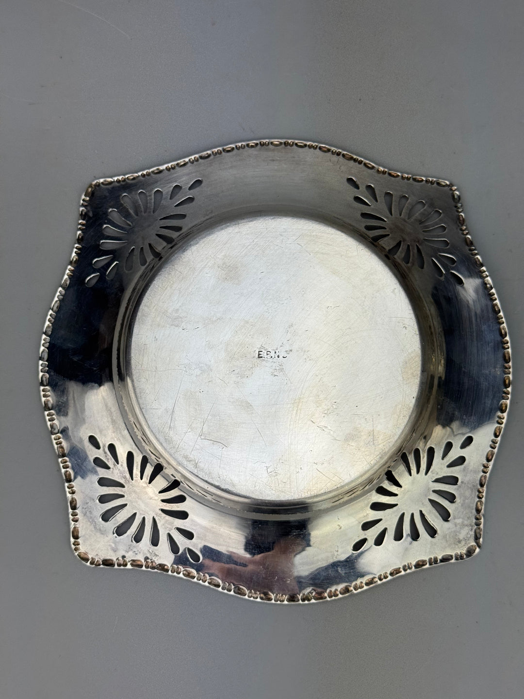Formaggiera vintage in Vetro con coperchio e vassoio in silverplate
