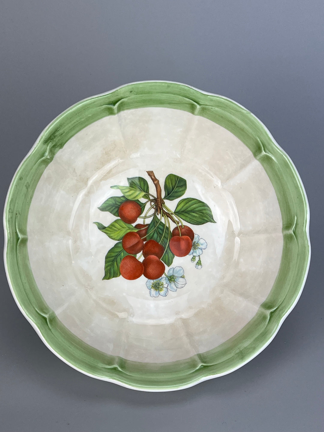 Tris ciotole ceramica due torri decoro frutta