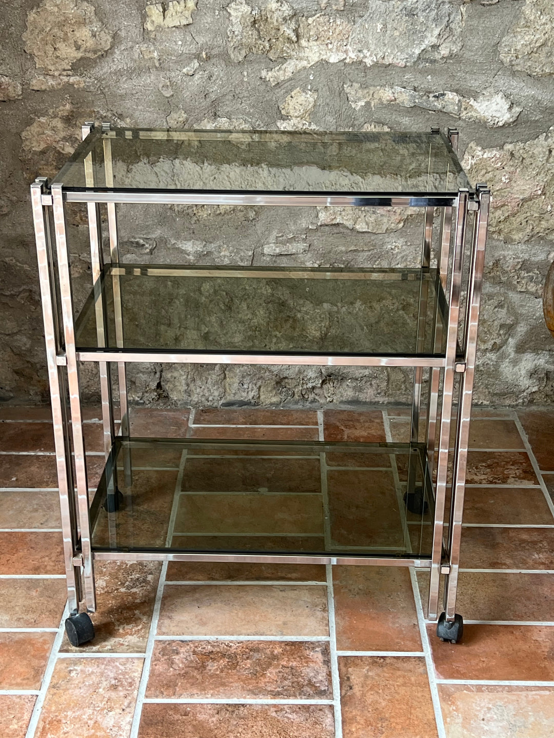 Carrello vintage in acciaio e vetro fumé – Anni '70