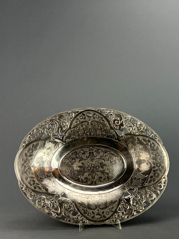 Vassoio in silverplate traforato