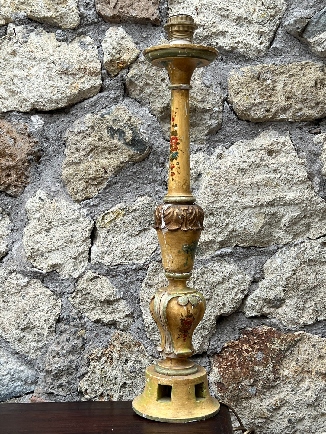 Lampada da tavolo legno dipinto