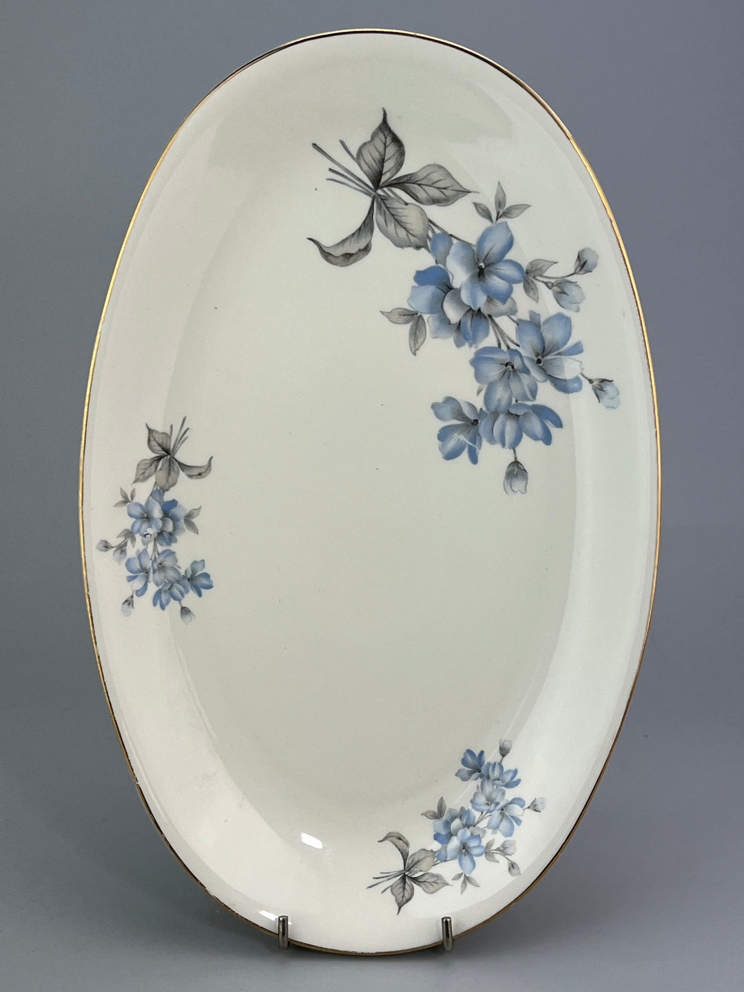 Servizio di piatti 12 persone vintage Dilhand Fabrik fiori celesti e bordo dorato