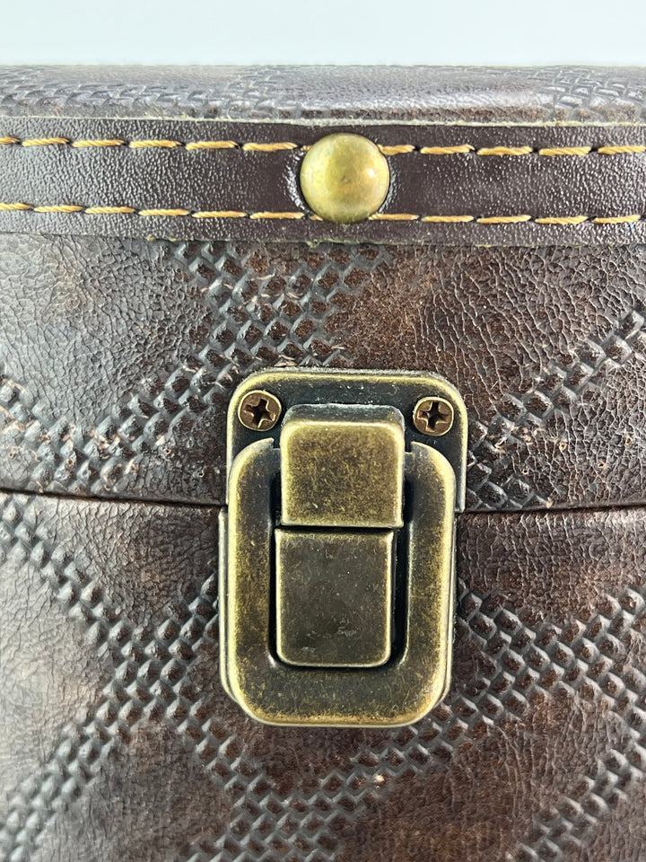 Cappelliera tonda vintage in similpelle marrone