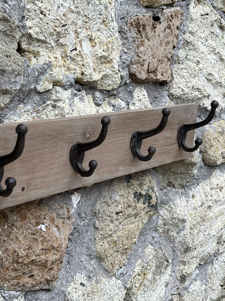 Appendiabiti da parete in legno e 5 ganci stile rustico industriale