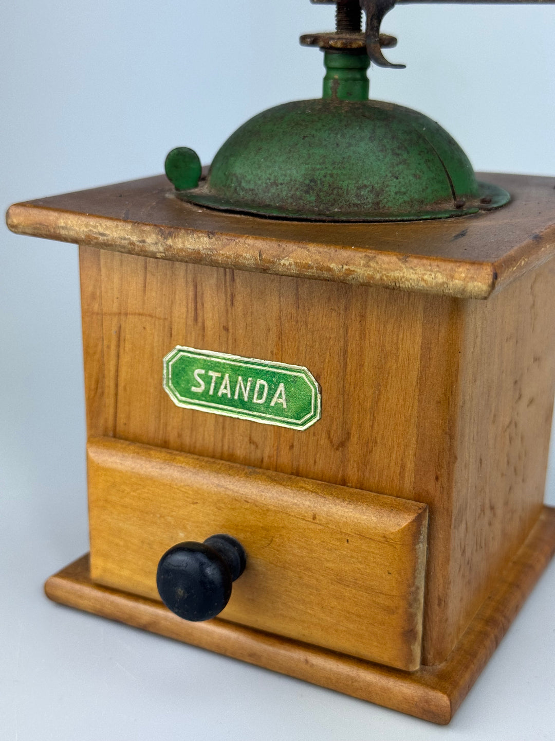 Macina caffè manuale in legno vintage