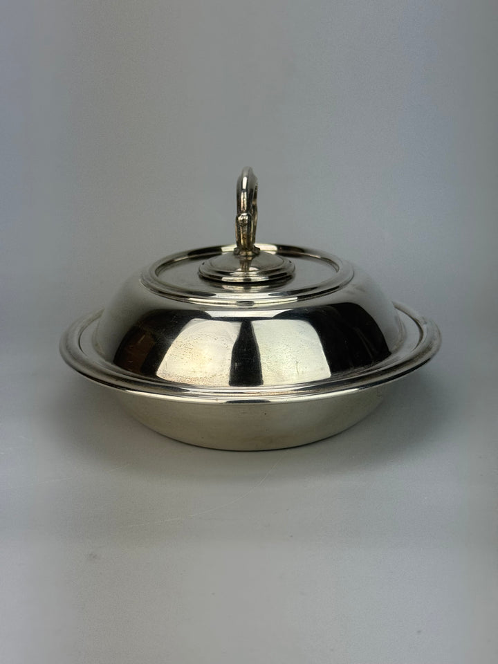 Legumiera inglese con coperchio in silverplate vintage