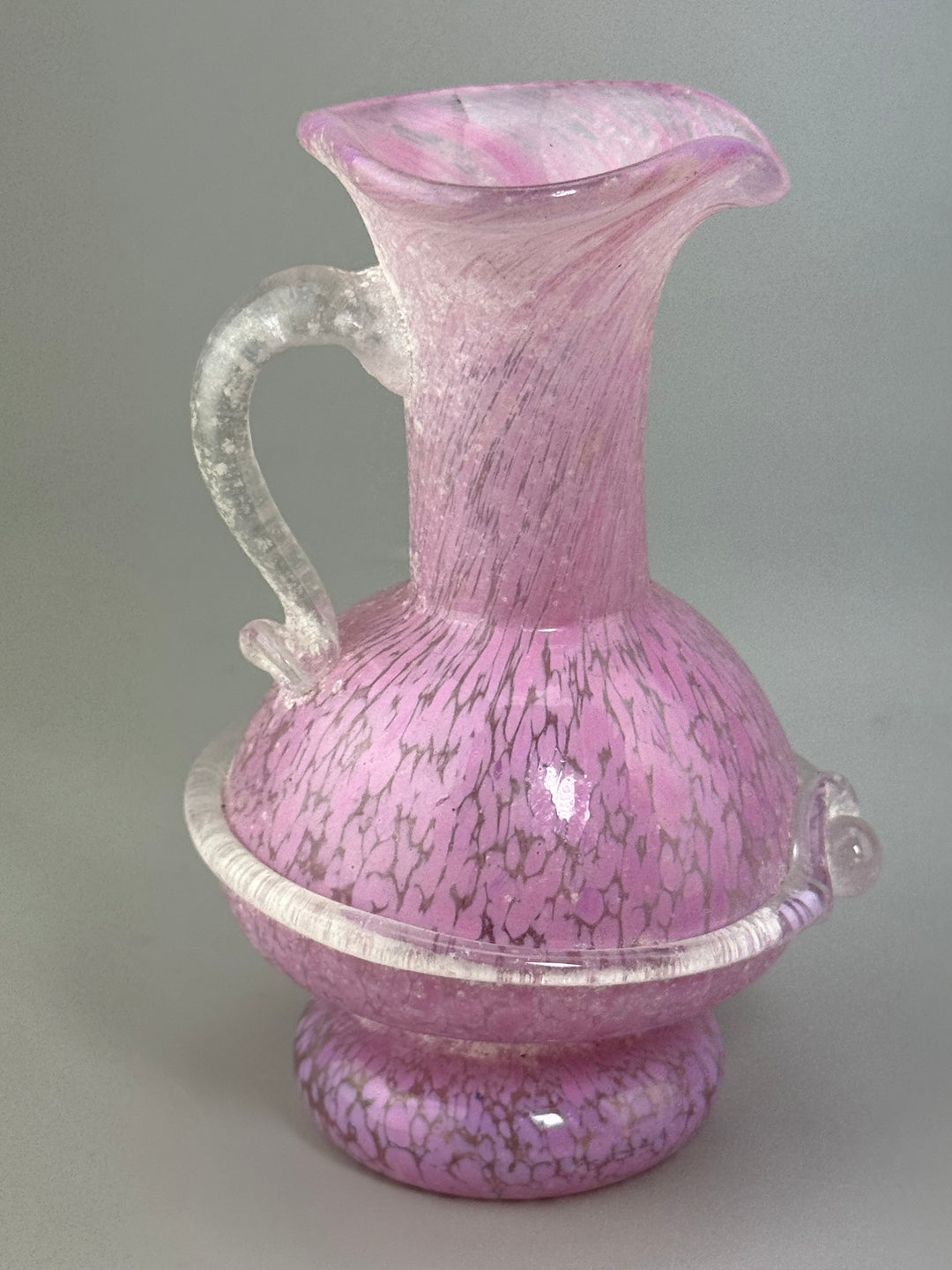 Vasetto in vetro di Murano rosa con manico vintage