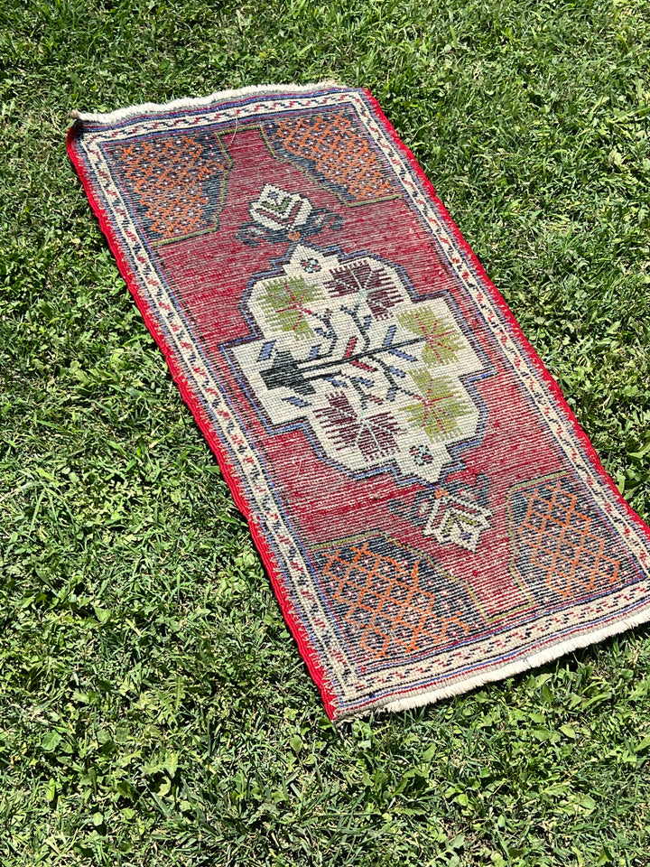 Tappeto persiano Oushak 105x52 cm