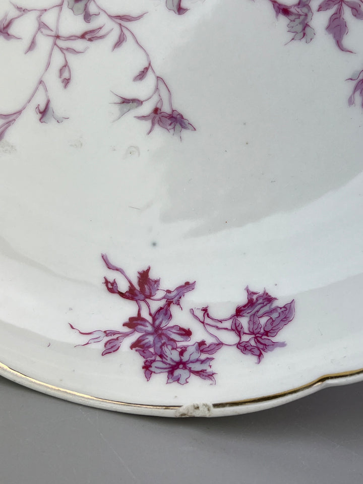 Alzata in porcellana Richard Ginori con decoro floreale viola