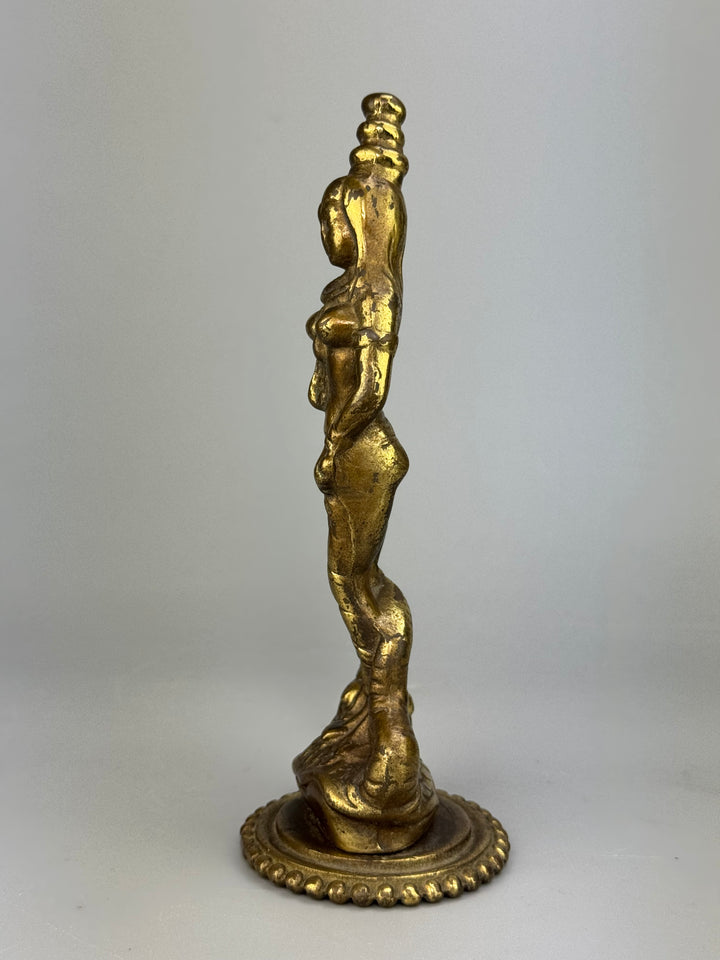 Coppia di statue balinesi in ottone figure tradizionali