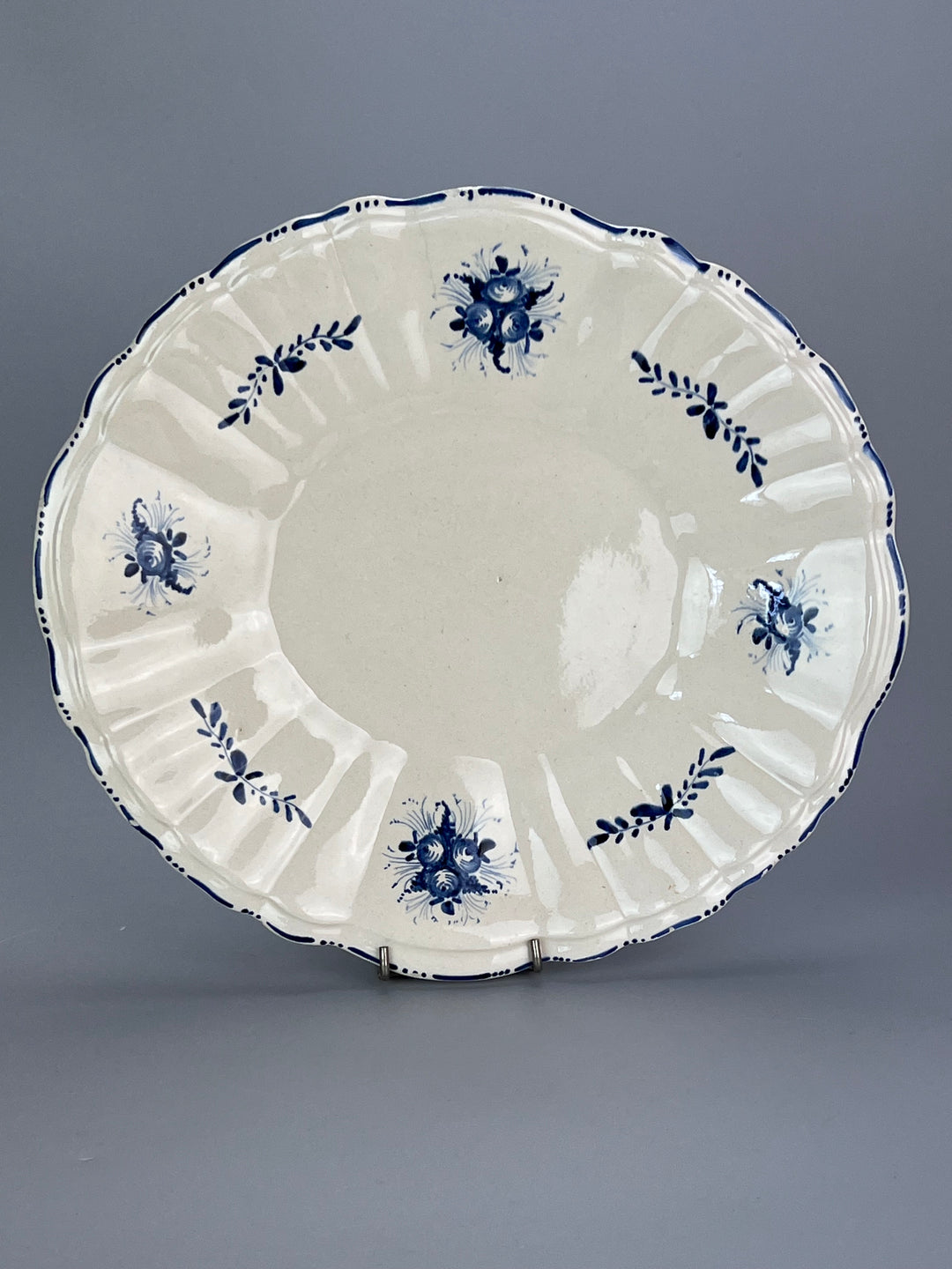 Vassoio in Ceramica di Nove – Decoro Blu a Motivo Floreale