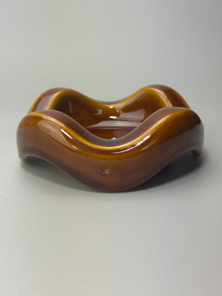Coppia di Posacenere Mid-Century in ceramica smaltata color ambra