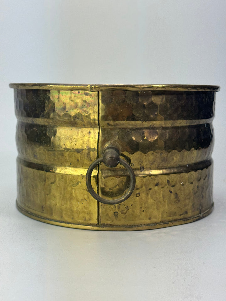 Cachepot Portavaso vintage in ottone martellato