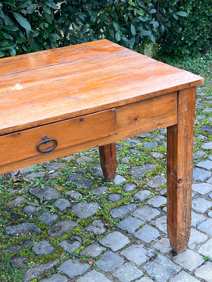 Tavolo vintage in legno massello con cassetto – Artigianato rustico italiano