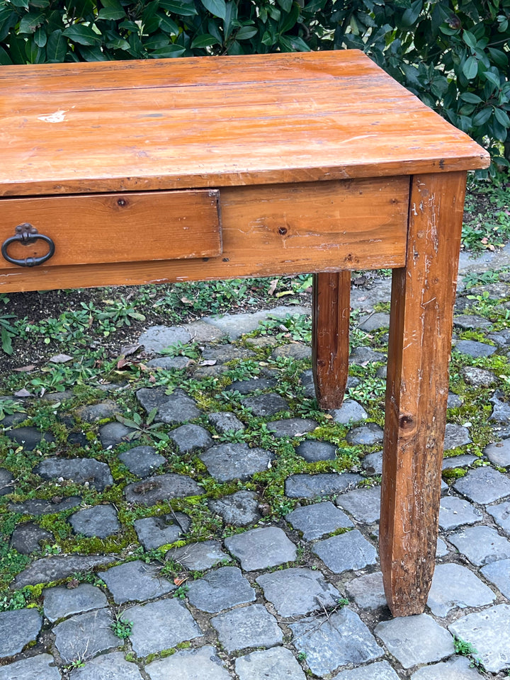 Tavolo vintage in legno massello con cassetto – Artigianato rustico italiano