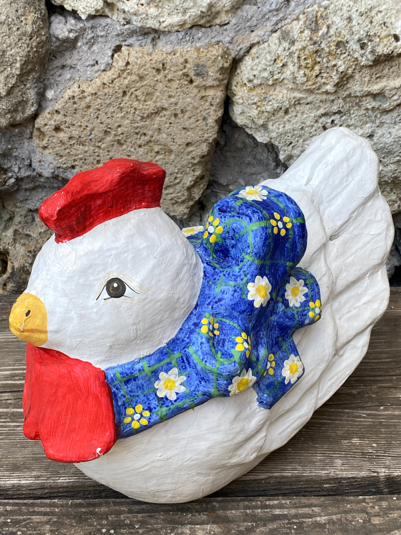Statuetta Gallina cartapesta dipinta vintage