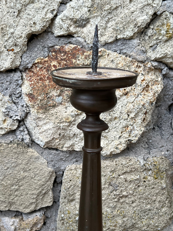 Coppia di candelabri da terra in rame – Stile classico con piedi a zampa