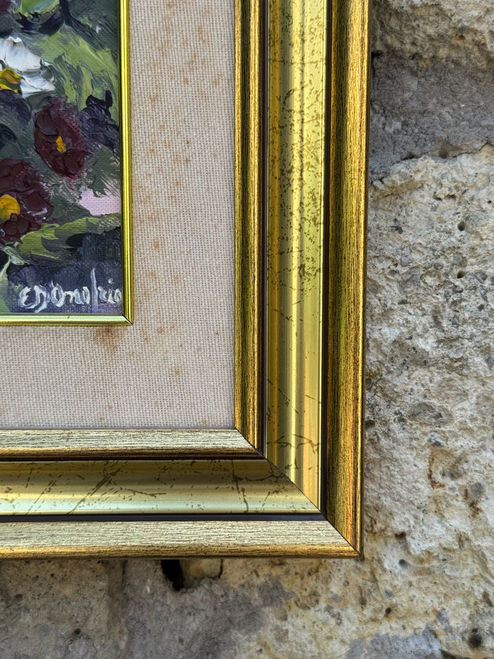 Coppia di Quadri ad olio su tela con viole e fiori firmati con cornici dorate