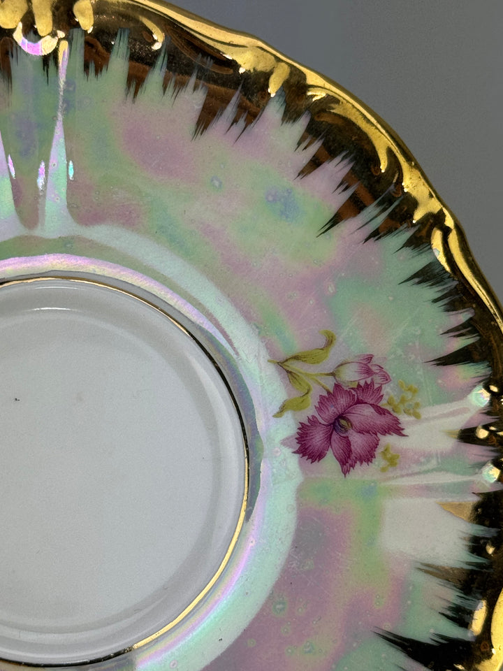 Servizio da tè Tirschenreuth Bavaria per 12 persone in porcellana iridescente con oro e decoro floreale