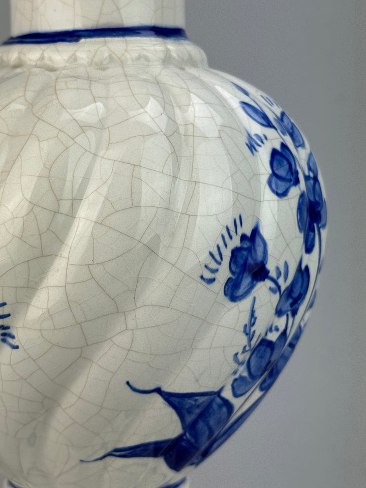 Potiche in ceramica di Bassano con decoro floreale blu vintage