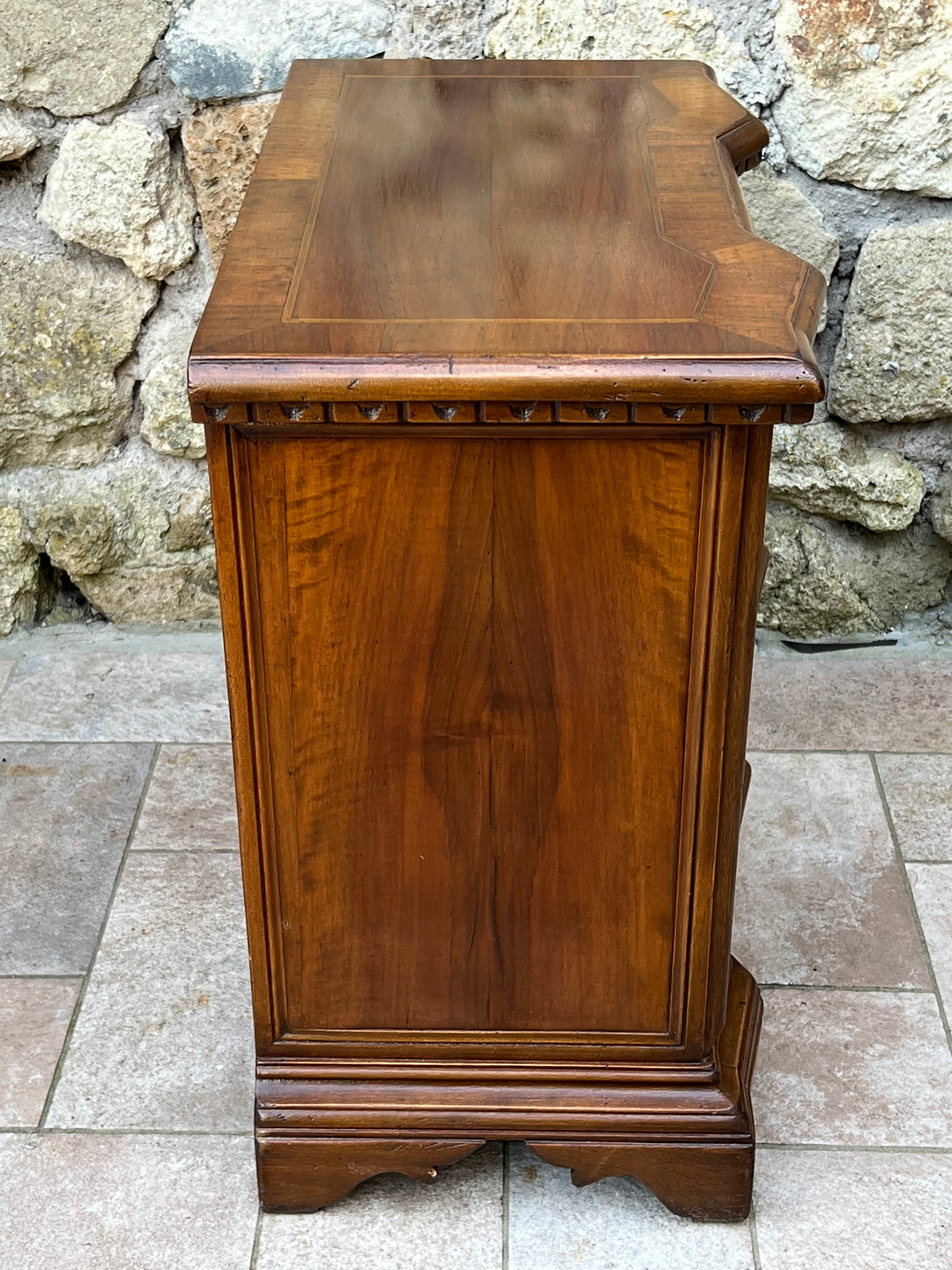 Cassettiera legno decoro intarsiato