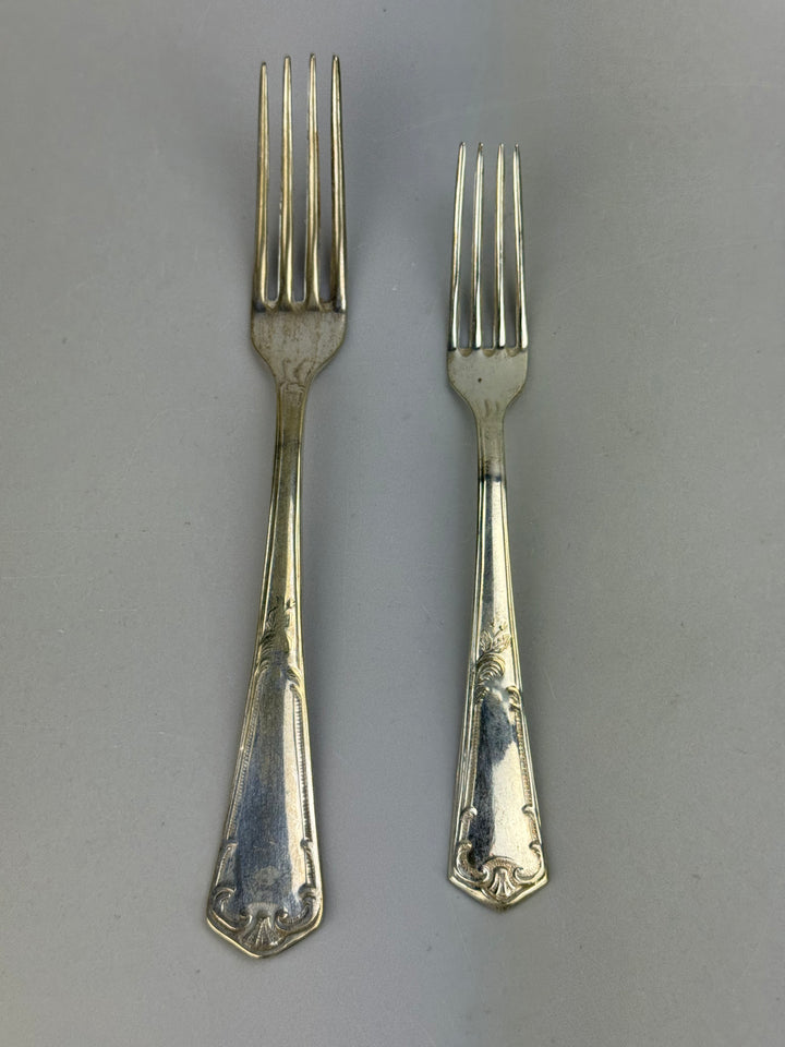 Servizio di posate vintage silverplate per 6 persone con posate da servizio
