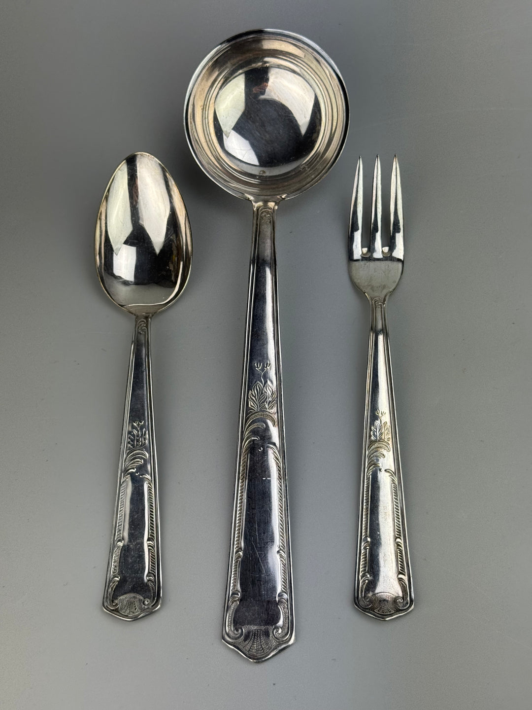 Servizio di posate vintage silverplate per 6 persone con posate da servizio