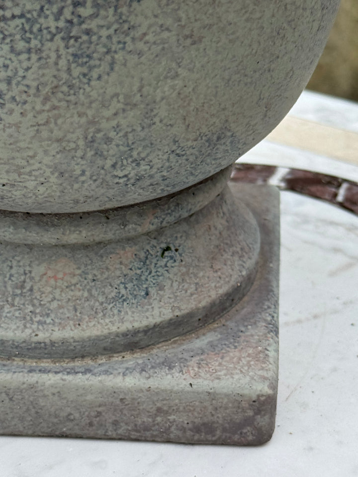 Cachepot decorativi grigi in terracotta dipinta