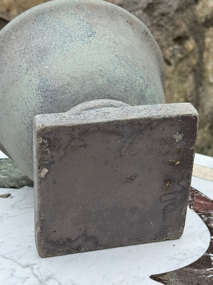 Cachepot decorativi grigi in terracotta dipinta