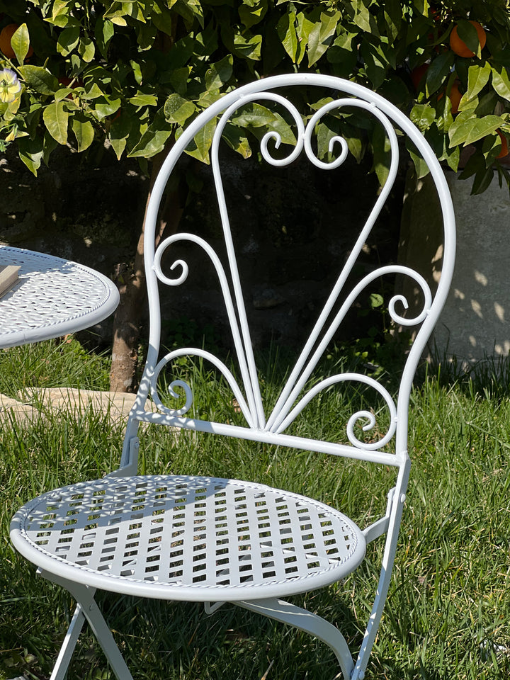Set da giardino tavolo e due sedie bianco