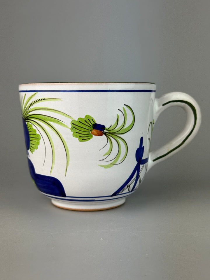 Coppia di tazze vintage in ceramica dipinte a mano decoro garofano