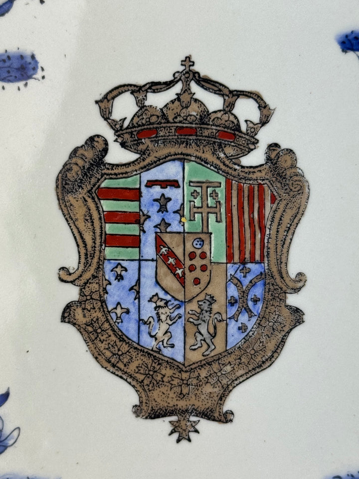 Svuotatasche in porcellana cinese United Wilson decorata a mano con stemma araldico