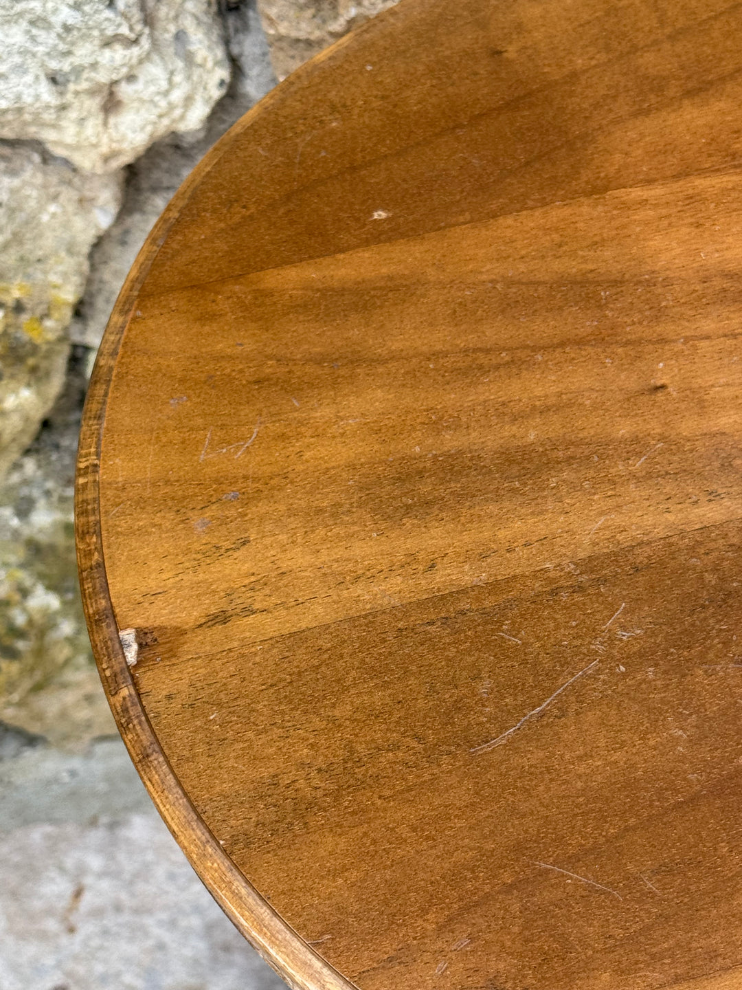 Tavolino da fumo tondo vintage in legno