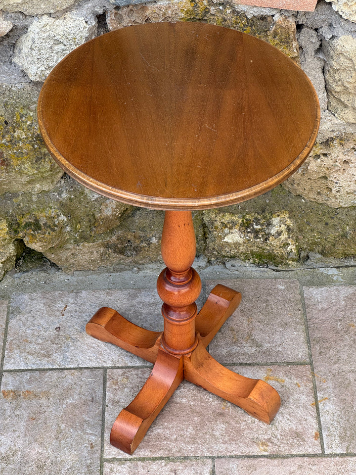 Tavolino da fumo tondo vintage in legno