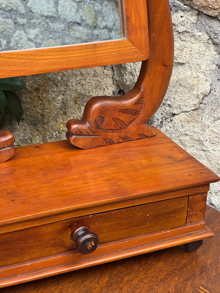Toeletta da tavolo vintage in legno con specchio basculante e cassetto
