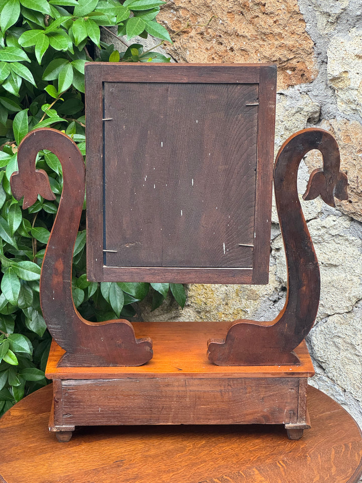 Toeletta da tavolo vintage in legno con specchio basculante e cassetto