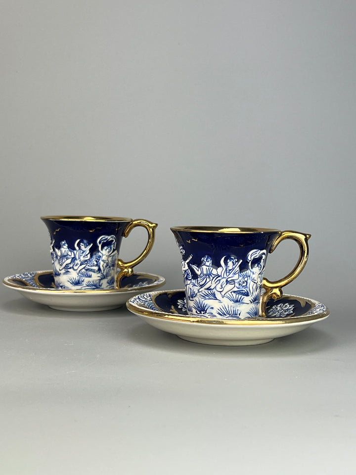 Coppia di Tazzine da Caffè Capodimonte – Porcellana Blu e Oro, Stile Classico
