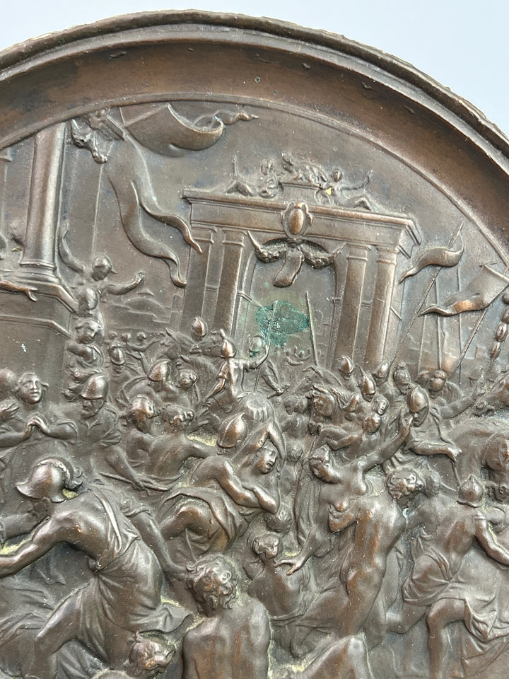 Medaglione in bronzo – Scena mitologica a rilievo