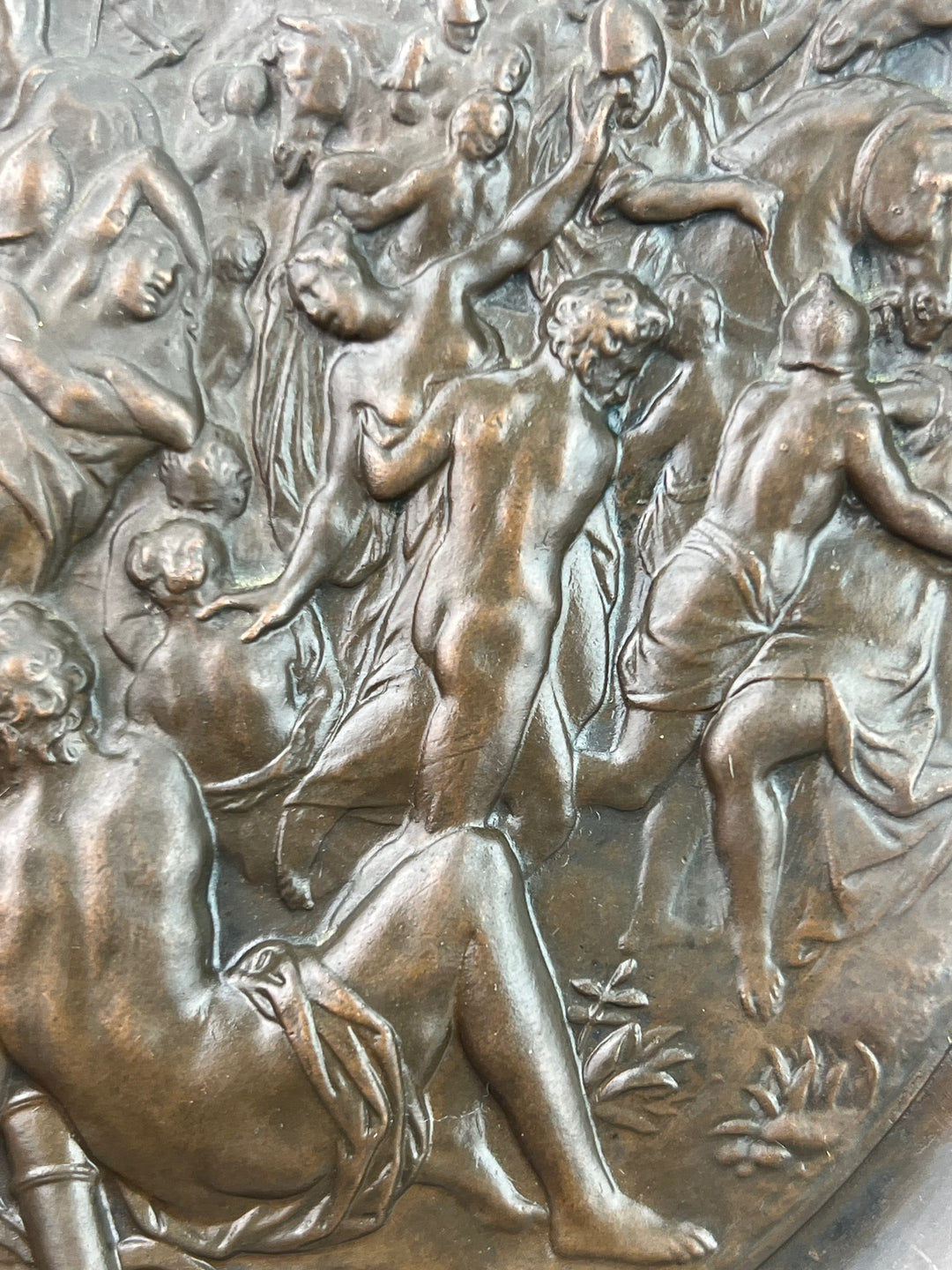 Medaglione in bronzo – Scena mitologica a rilievo