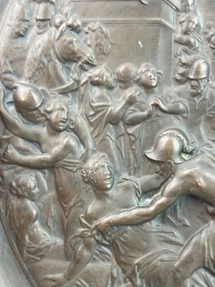 Medaglione in bronzo – Scena mitologica a rilievo