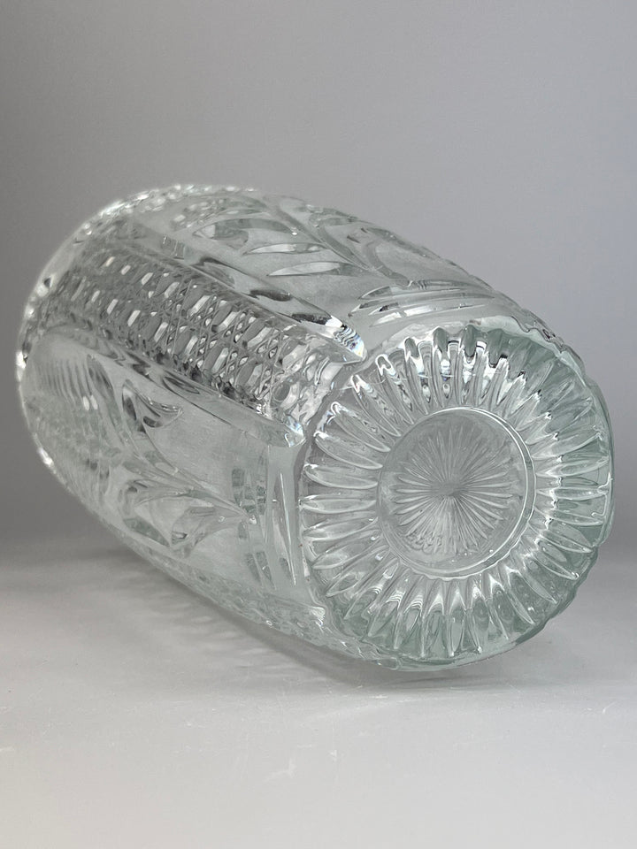 Vaso in Cristallo Molato con Fiori Incisi – Vintage, Stile Boemia