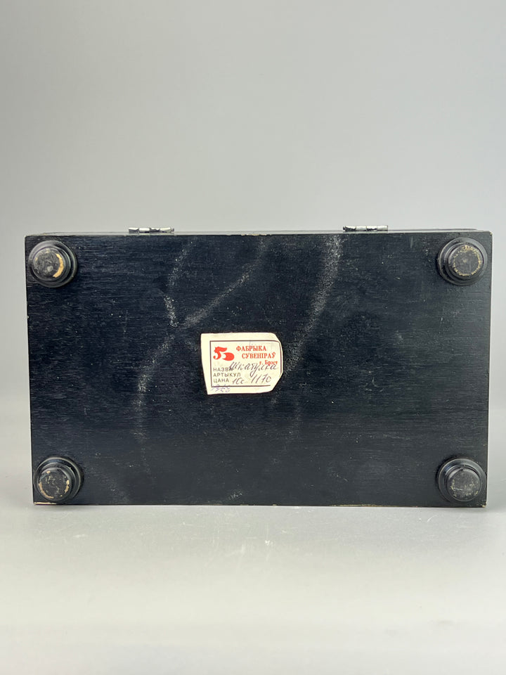 Scatola Russa Laccata – Legno Dipinto a Mano con Motivo Geometrico, Vintage