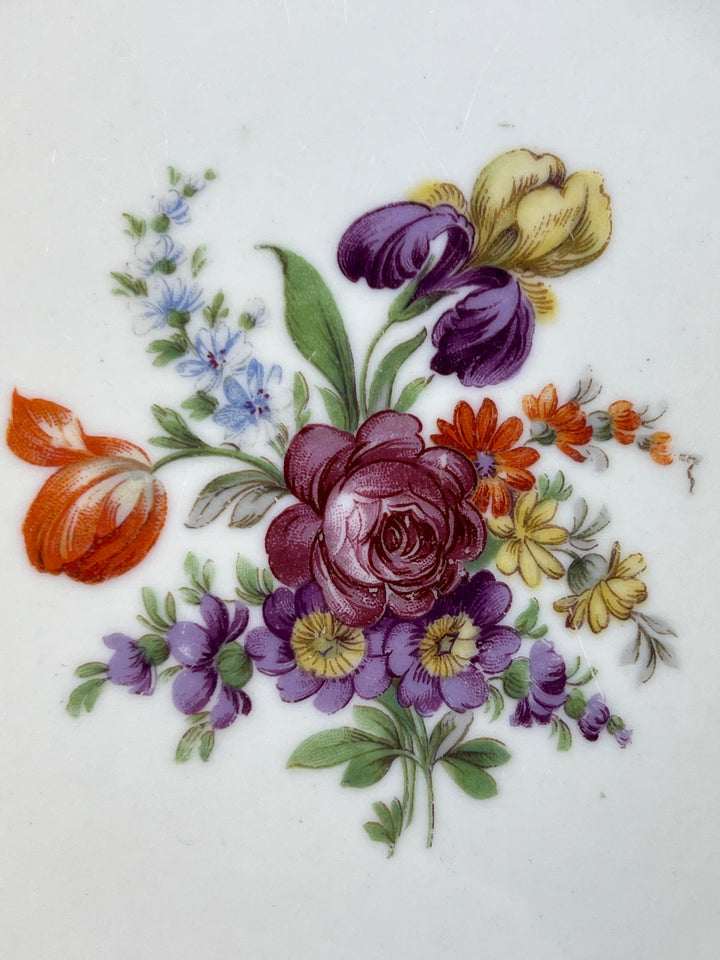 Trio da Tè in Porcellana Bavaria Schumann – Decorazione Floreale e Bordo Oro, Vintage