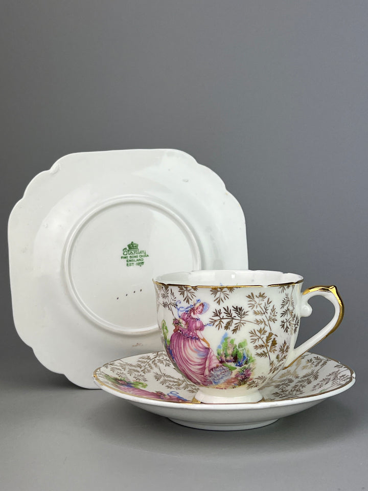 Trio da Tè Stanley – Porcellana Inglese con Scena Galante e Oro, Vintage