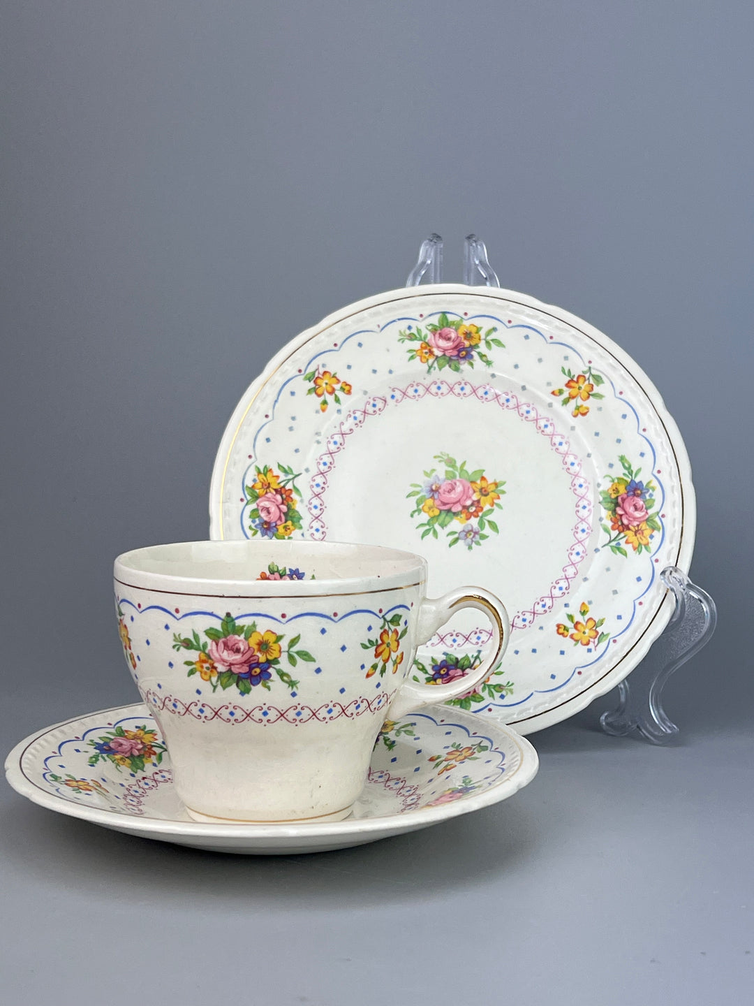 Trio da Tè Vintage – Swinnertons Staffordshire “Majestic Vellum”, Anni ’30