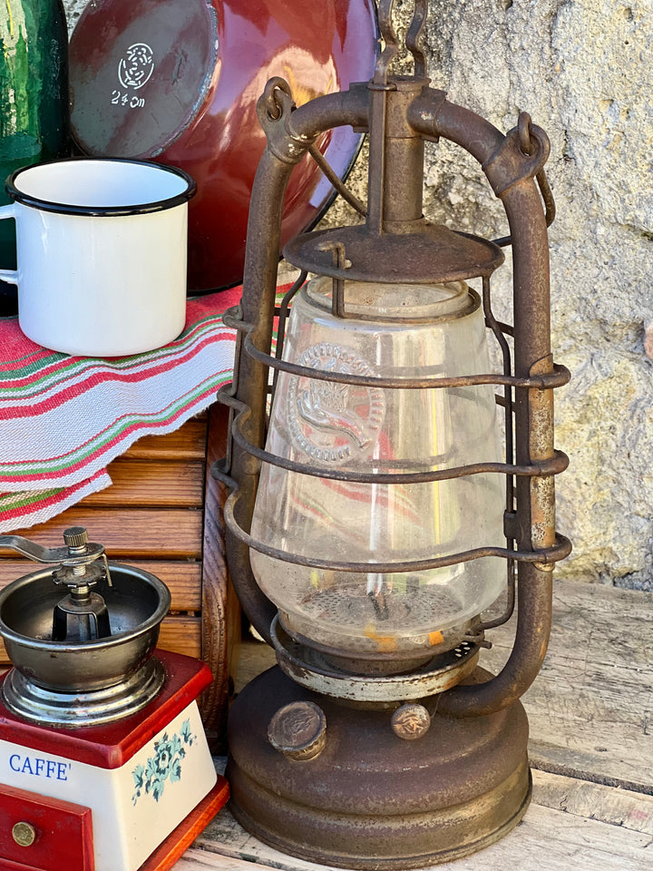 Lanterna Feuerhand N.201 in metallo con vetro originale, patinata