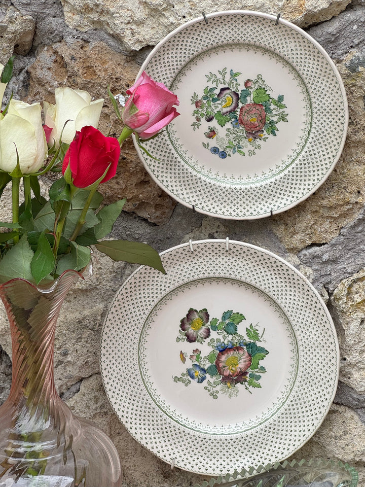 Tre piatti vintage Mason’s Paynsley in Ironstone inglese con bouquet floreale e bordo verde
