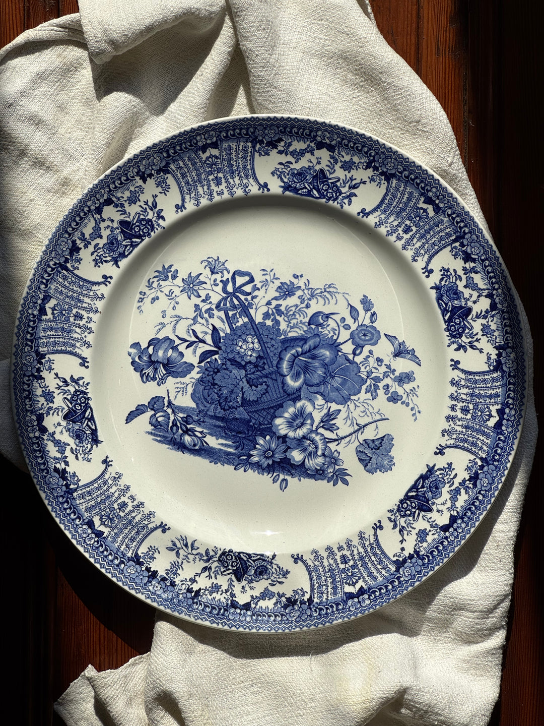 Piatto antico Burleigh Florida in ceramica inglese blu e bianca