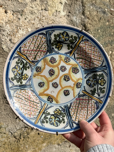 Piatto ceramica dipinta a mano