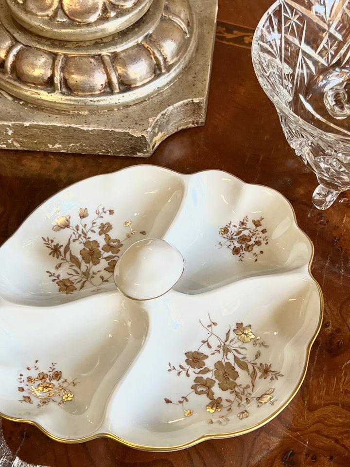 Piatto Limoges vintage con 4 scomparti e decoro floreale dorato – porcellana francese